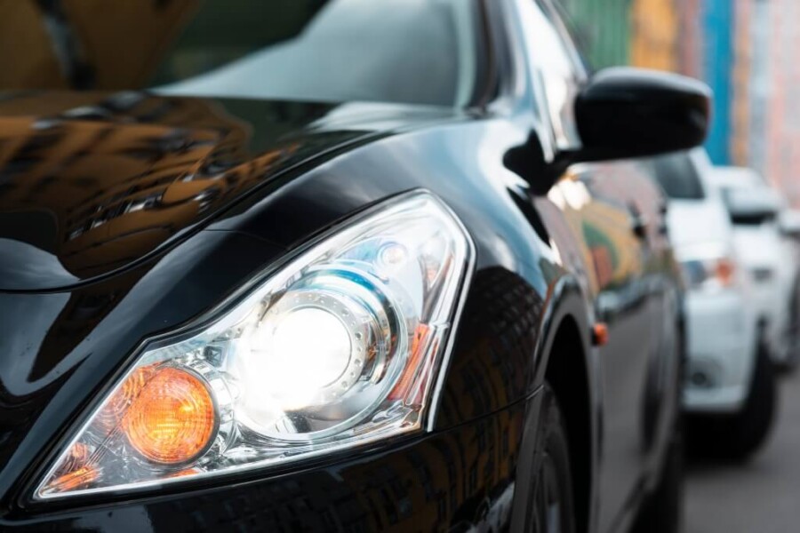 ¿Cómo Proteger los Faros del Coche del Sol? | Ralarsa